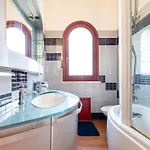 Margot-garden & Whirpool -5 Min To The Villa *
