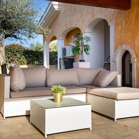 Margot-garden & Whirpool -5 Min To The Villa *